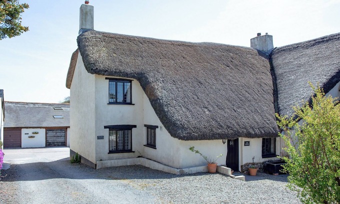 Broadwoodkelly Cottage | 1 bedroom accommodation in North Tawton, near Okehampton