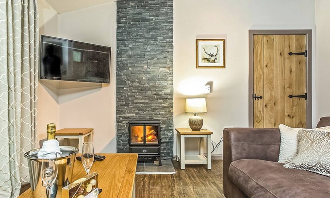 Dukeries Mill Cabin | 1 bedroom accommodation in Perlethorpe, Newark-on-Trent