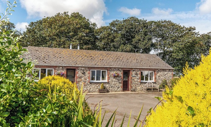 Haverfordwest Cottage | 1 bedroom accommodation in Llandeloy, near Haverfordwest