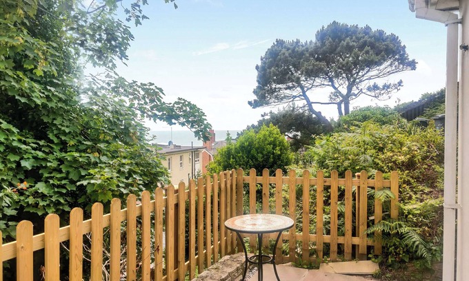 Boscombe Apartment | 1 bedroom accommodation in Boscombe, near Bournemouth