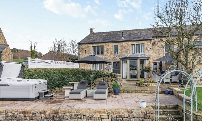 Hurst Green Cottage | 1 bedroom accommodation in Hurst Green