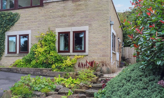 Lea Cottage | 1 bedroom accommodation in Lea Matlock