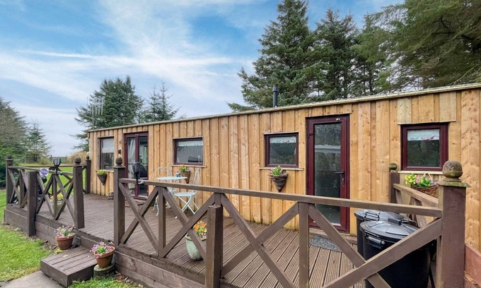 Hunspow Cottage | 1 bedroom accommodation in Scarfskerry