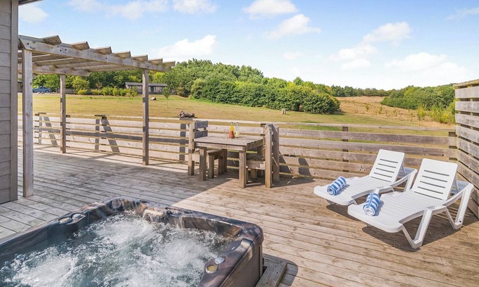 Milverton Ski Chalet | 1 bedroom accommodation in Cannington