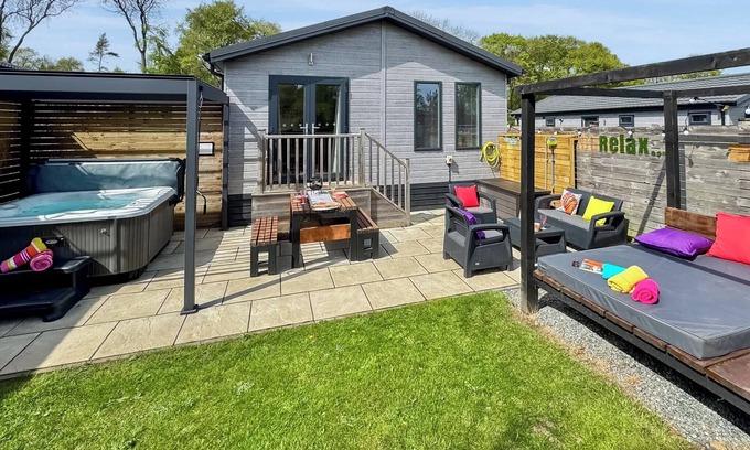 Raywell Ski Chalet | 1 bedroom accommodation in Raywell, Beverley