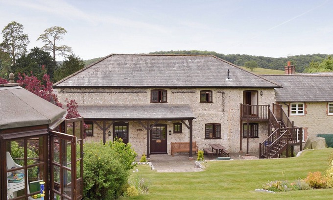 East Meon Cottage | 1 bedroom accommodation in East Meon, Petersfield