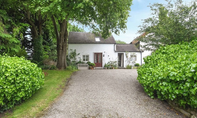 Pontesbury Cottage | 1 bedroom accommodation in Pontesbury, near Shrewsbury