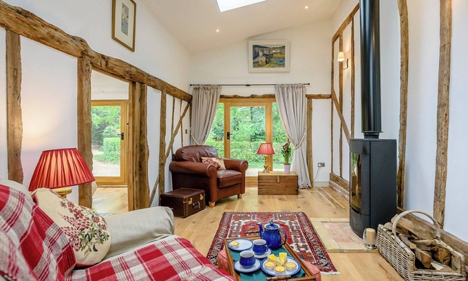 Saxmundham Cottage | 1 bedroom accommodation in Carlton, near Saxmundham