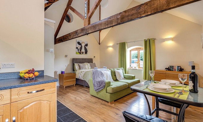 Burlton Cottage | 1 bedroom accommodation in Myddle, near Shrewsbury