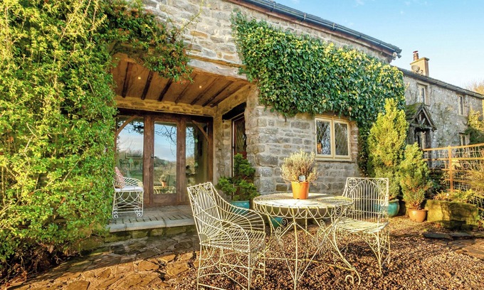 Clitheroe Cottage | 1 bedroom accommodation in Paythorne, near Clitheroe and the Ribble Valley