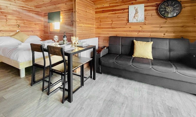 Boston Cottage | 1 bedroom accommodation in Old Leake