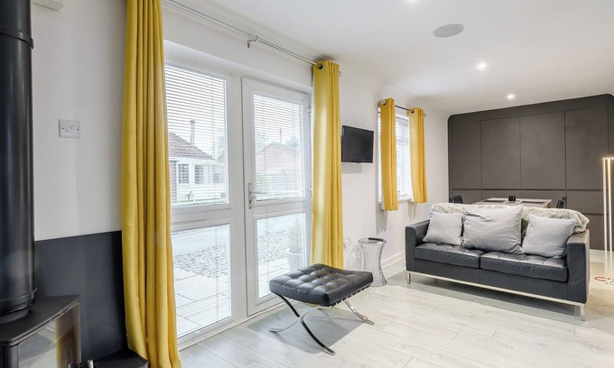Ringstead Cottage | 1 bedroom accommodation in Snettisham, near Kings Lynn
