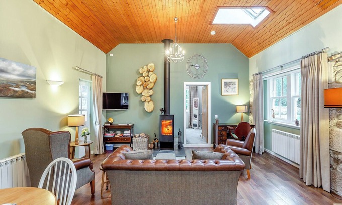 Scaniport Cottage | 1 bedroom accommodation in Scaniport, near Inverness