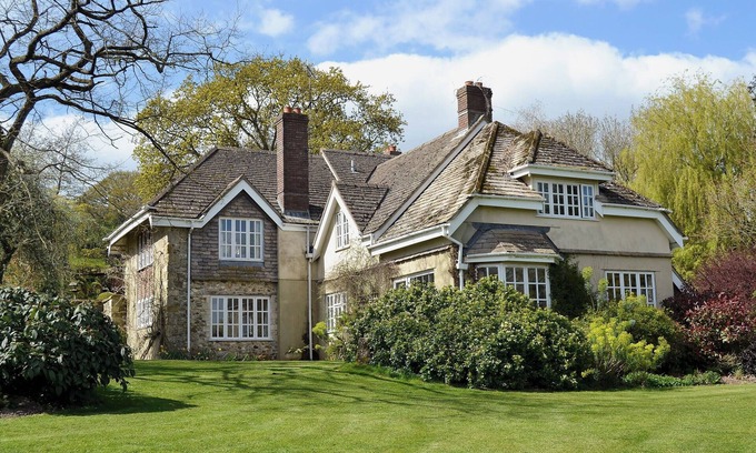 Axminster Cottage | 1 bedroom accommodation in Dalwood, near Axminster