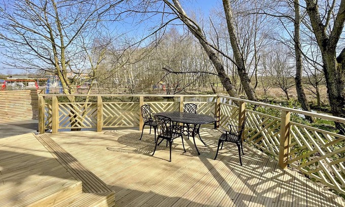 Dilton Marsh Ski Chalet | 1 bedroom accommodation in Westbury