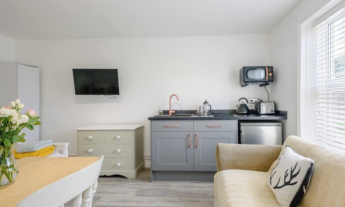 Brandon Cottage | 1 bedroom accommodation in Brandon, near Thetford