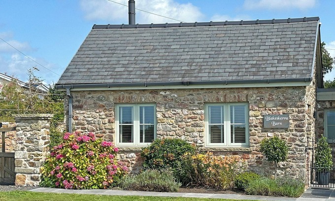 Kenfig Cottage | 1 bedroom accommodation in Kenfig, near Porthcawl