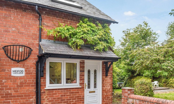 Denbigh Cottage | 1 bedroom accommodation in Denbigh