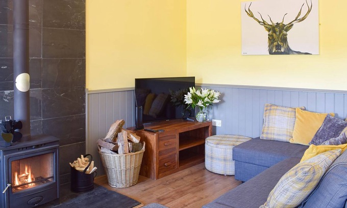 Galston Cottage | 1 bedroom accommodation in Galston, near Ayr