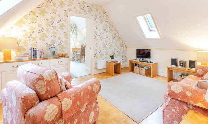 Munslow Cottage | 1 bedroom accommodation in Shipton, Near Much Wenlock