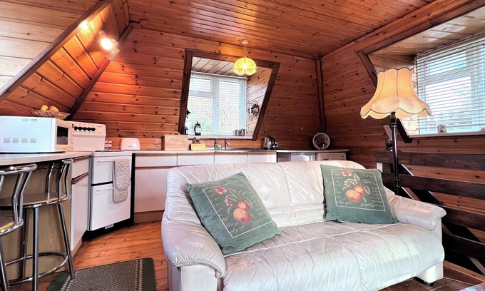 Achachork Cottage | 1 bedroom accommodation in Portree