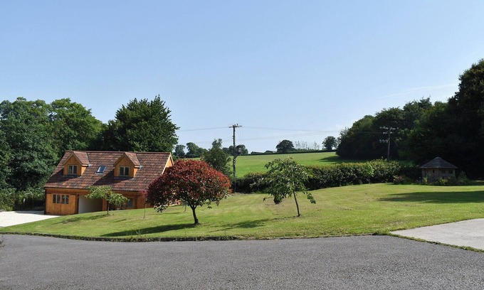 Chard Cottage | 1 bedroom accommodation in Forton, near Chard