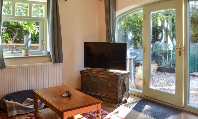 Storwood Cottage | 1 bedroom accommodation in Hayton