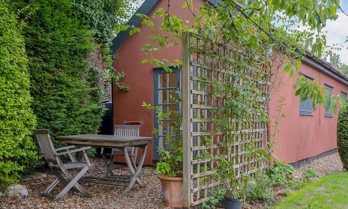 Diss House | 1 bedroom accommodation in Burgate, near Diss