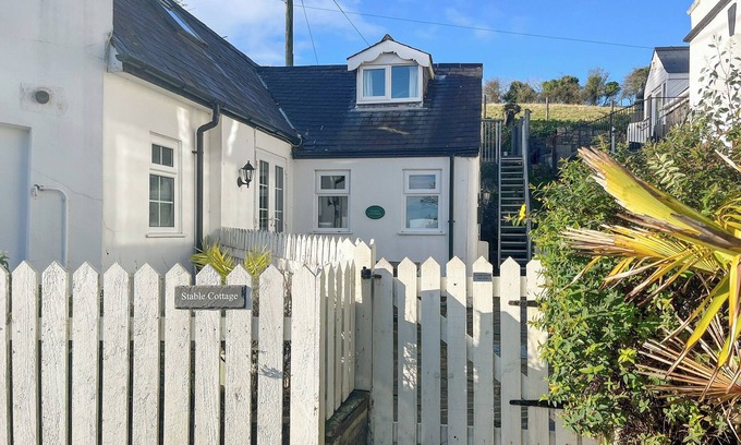 Penally Cottage | 1 bedroom accommodation in Penally, near Tenby