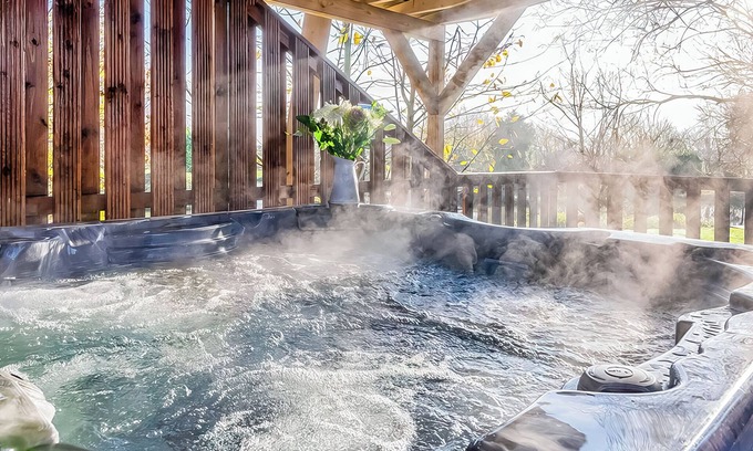 Ely Ski Chalet | 1 bedroom accommodation in Ely