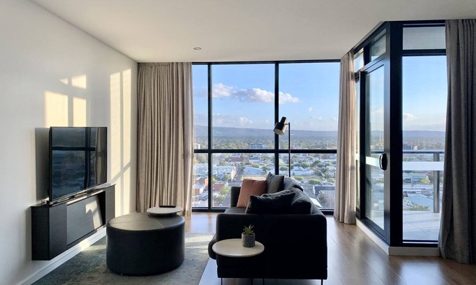 Adelaide Central Business District Apartment | 1 Bedroom Adelaide CBD Centre Apartment