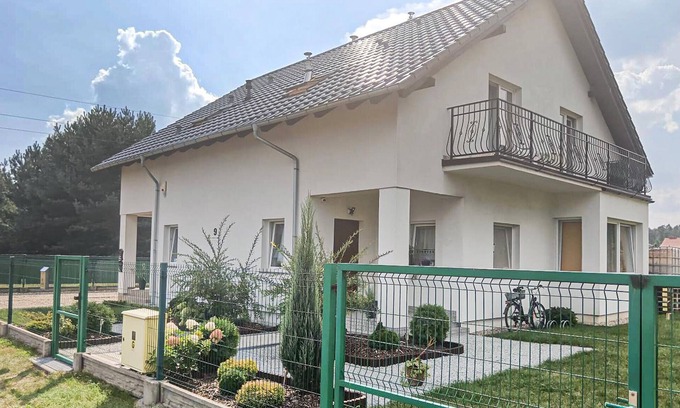 Otyn Apartment | 1 bedroom amazing apartment in Modrzyca