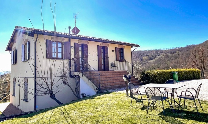 Monteluiano Apartment | 1 bedroom amazing apartment in Gubbio