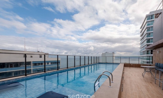 Barra Apartment | 1 Bedroom Apart w/Air 120m From the Beach Esb0310