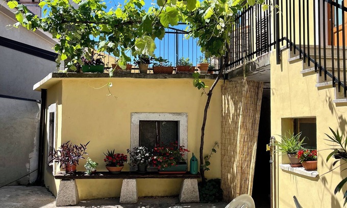 Altipiano Ovest Apartment | 1 bedroom apartment in santa croce
