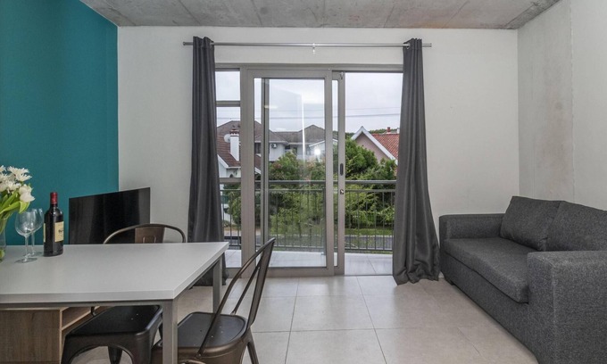 Rosebank Apartment | 1 Bedroom Apartment at Metropole Rosebank