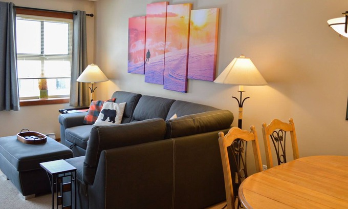 Sun Peaks Cabin | 1 bedroom apartment in village centre, ski in/out