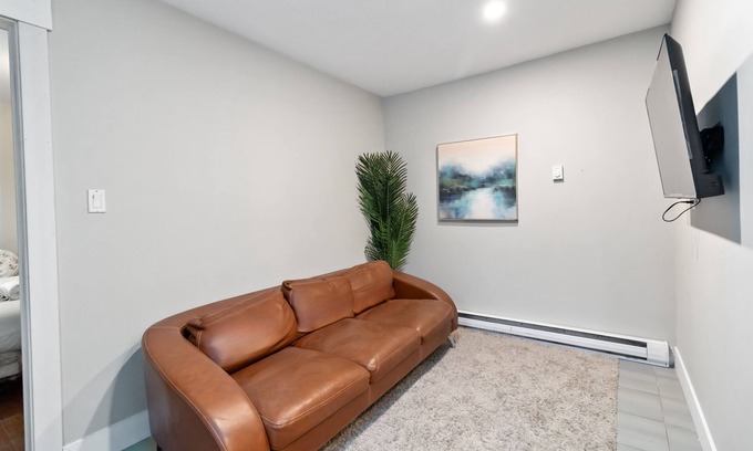 Dieppe Apartment | 1 Bedroom Apartment in a Calm and Secure Neighborhood