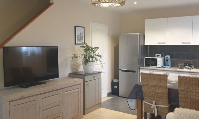 Ormoy Apartment | 1 Bedroom Apartment in ormy