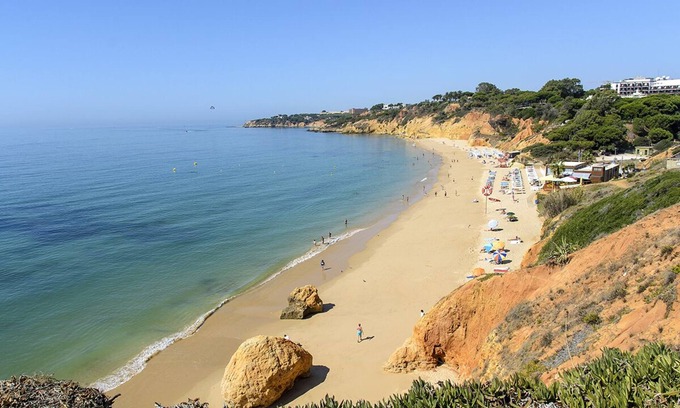 Vale de Carro Apartment | 1 bedroom apartment with terrace and BBQ, 800m from the beach