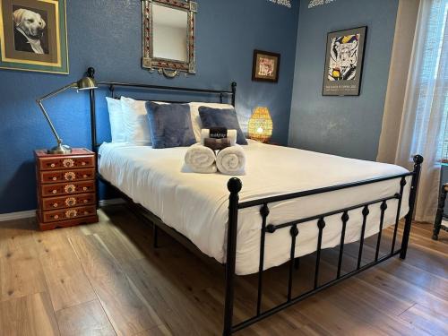 University Heights Apartment | 1 Bedroom Apartment Wbalcony