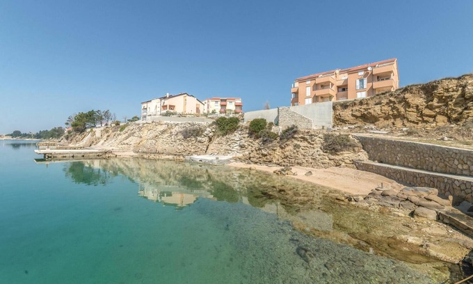 Vlasici Apartment | 1 bedroom awesome apartment in Vlasici