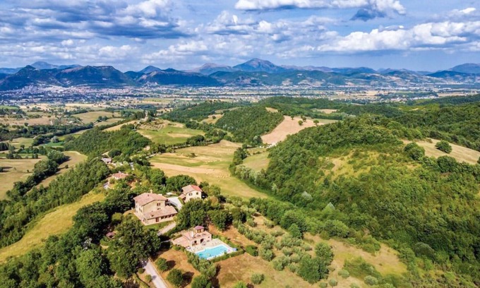 Monteluiano Apartment | 1 bedroom awesome apartment in Gubbio