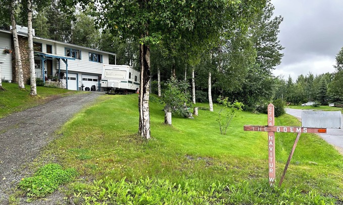 Northeast Anchorage House | 1-bedroom basement unit with Mountain View in Anchorage w/high speed WiFi