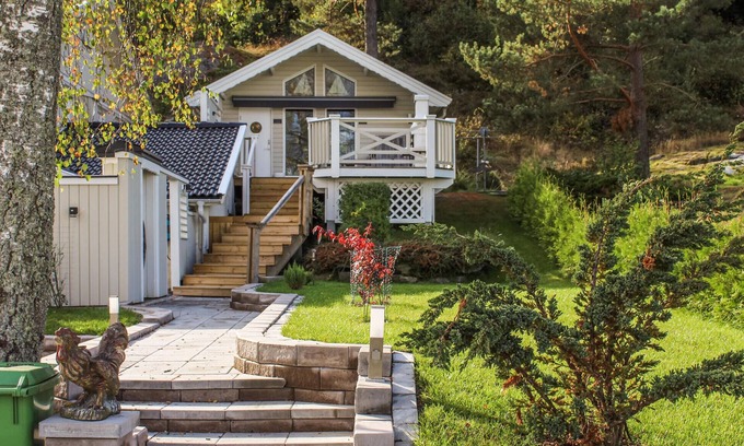 Uddevalla Municipality House | 1 bedroom beautiful home in Uddevalla
