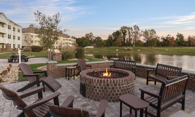 Williamsburg Condo | 1 Bedroom Deluxe Condo at Williamsburg Governor's Green!