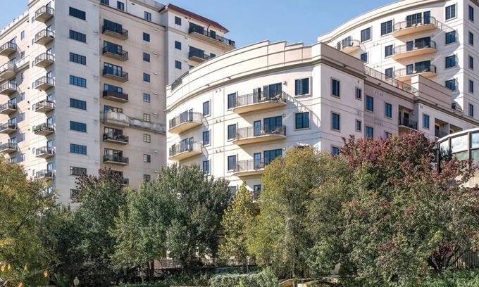 Downtown San Antonio Condo | 1 Bedroom Deluxe Condo, Sleeps 4, Full Kitchen, La Cascada Resort!