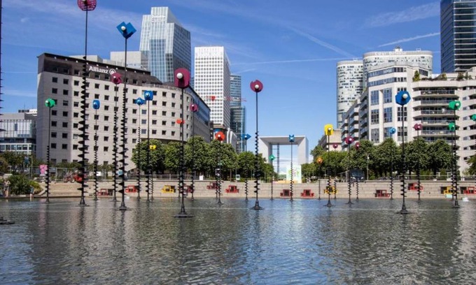 Gambetta Apartment | 1 Bedroom Deluxe with Balcony In La Défense Paris