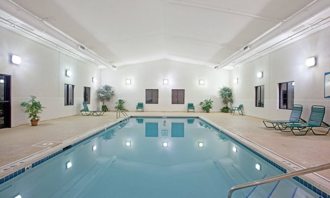 Half Day Condo | 1 Bedroom | Free Breakfast, Indoor Pool Access