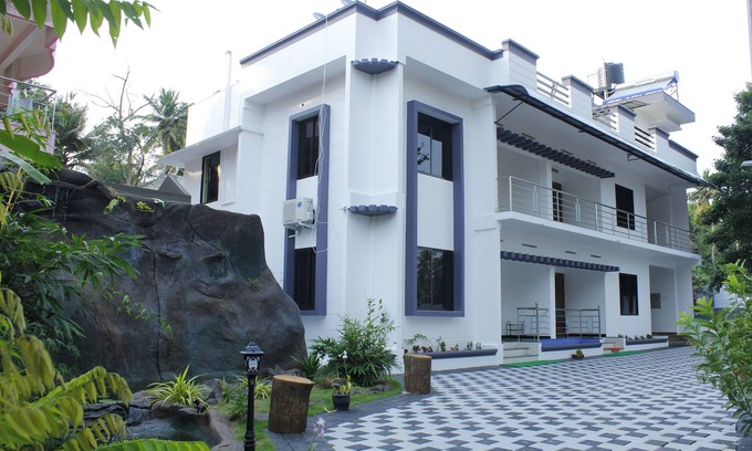 Thiruvananthapuram Apartment | 1 BEDROOM FULLY FURNISHED PREMIUM APARTMENT